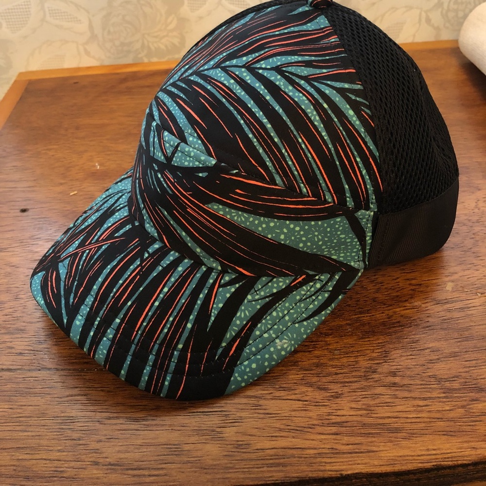 Lululemon Palm Print Hat